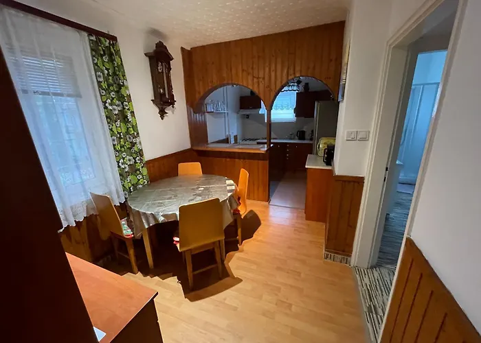 Balaton-lak Apartmanhaz דירה שיופוק